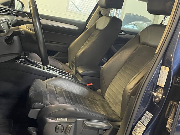 Volkswagen Passat 14 of 25
