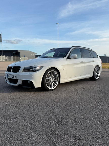 BMW 325i 8 of 12