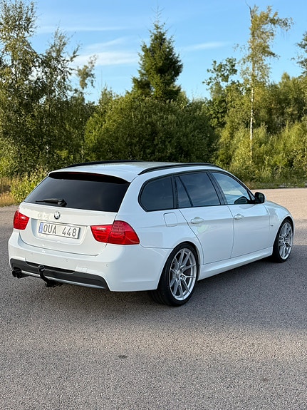 BMW 325i 5 of 12