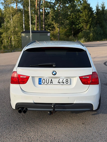 BMW 325i 7 of 12