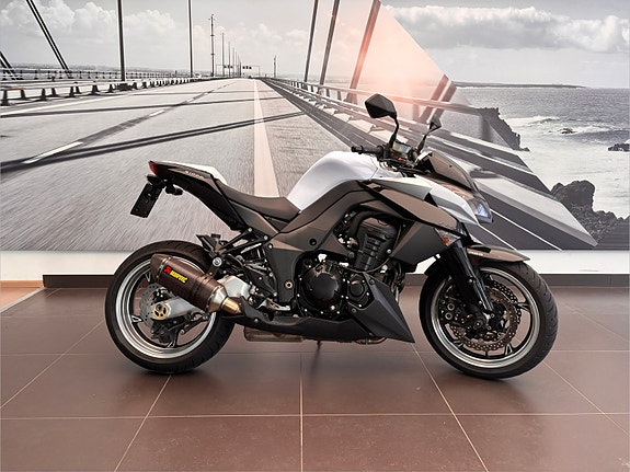 Kawasaki Z1000 4 of 7