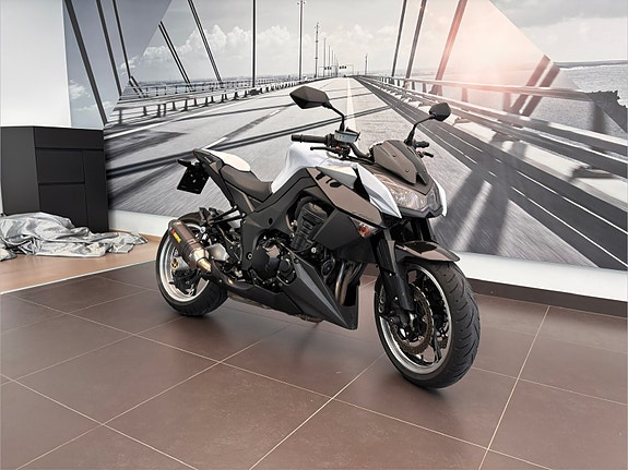 Kawasaki Z1000 5 of 7