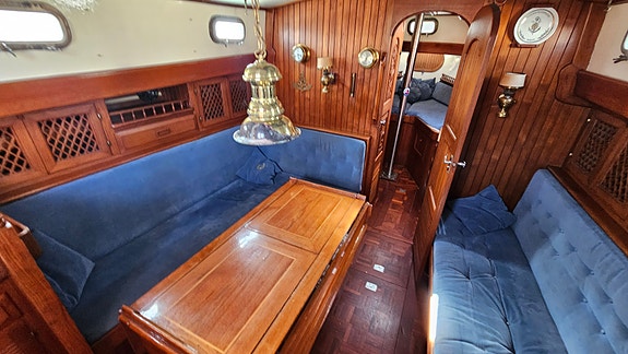 Transworld 41 Ketch 21 of 24