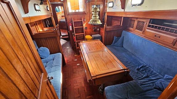 Transworld 41 Ketch 12 of 24