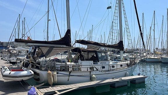 Transworld 41 Ketch 3 of 24