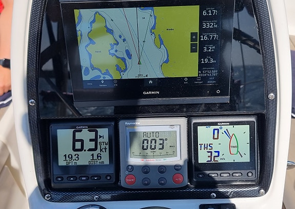 Bavaria 37 Cruiser 9 of 20