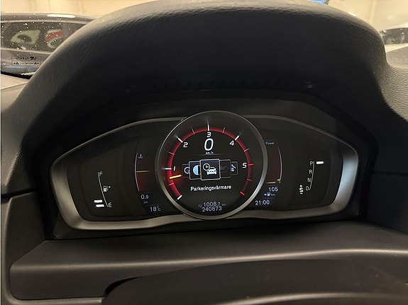 Volvo XC70 20 of 26