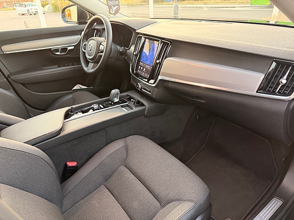 Volvo V90 8 of 12