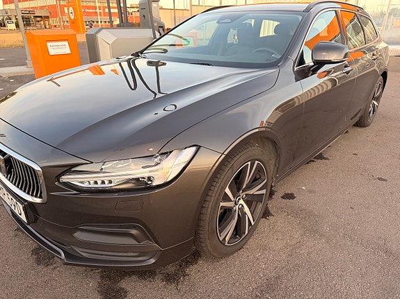 Volvo V90 4 of 12