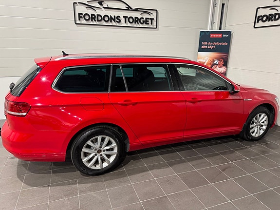 Volkswagen Passat 5 of 18