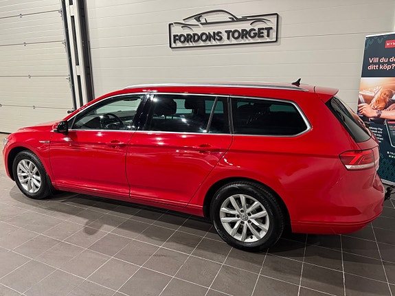 Volkswagen Passat 4 of 18