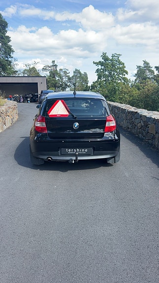 BMW 116i 2 of 6