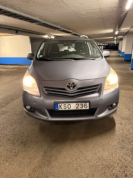 Toyota Verso 5 of 13