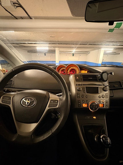 Toyota Verso 11 of 13