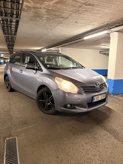 Toyota Verso 3 of 13