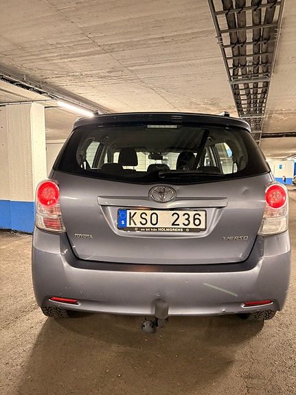 Toyota Verso 2 of 13