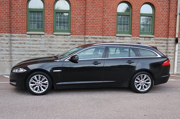 Jaguar XF 4 of 21