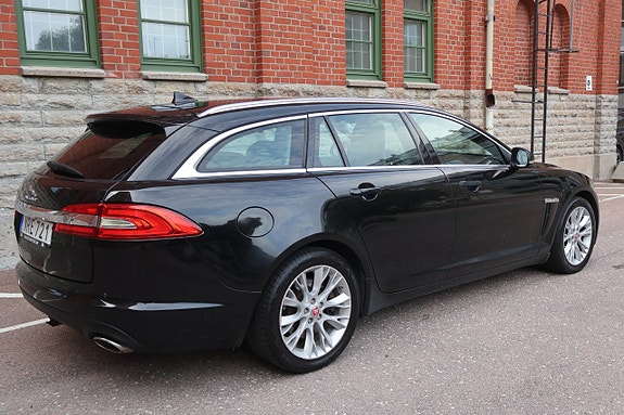Jaguar XF 20 of 21