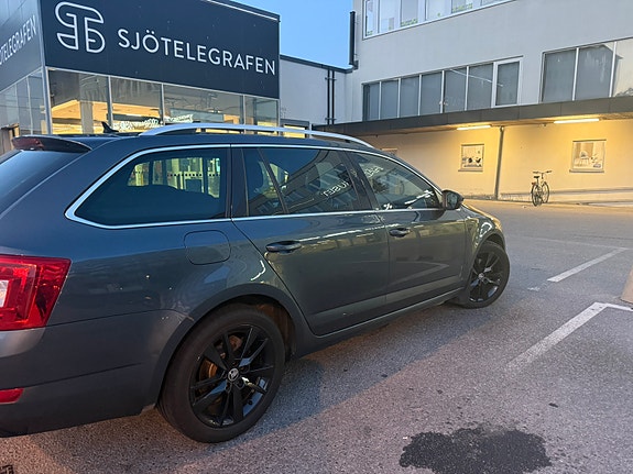 Skoda Octavia 4 of 8