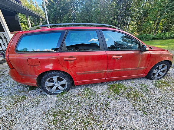 Volvo V50 3 of 4