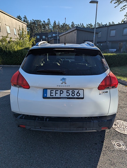 Peugeot 2008 4 of 10