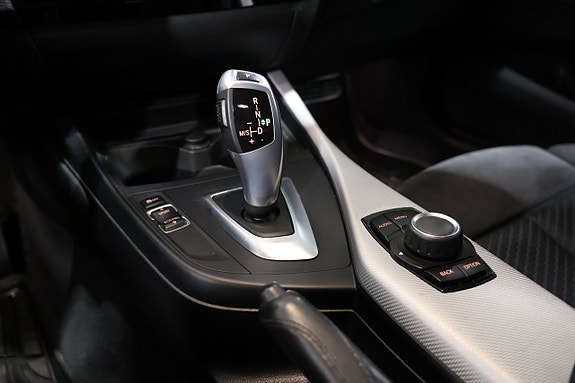 BMW 118i 16 of 22