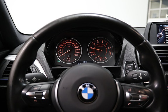 BMW 118i 20 of 22