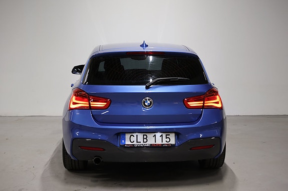 BMW 118i 7 of 22