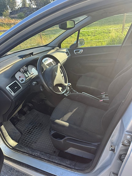 Peugeot 307 5 of 6