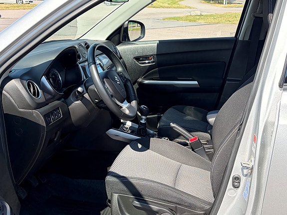 Suzuki Vitara 5 of 6