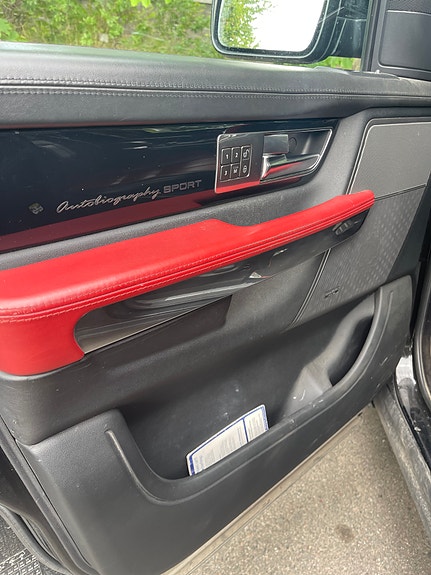Land Rover Range Rover Sport 5 of 9
