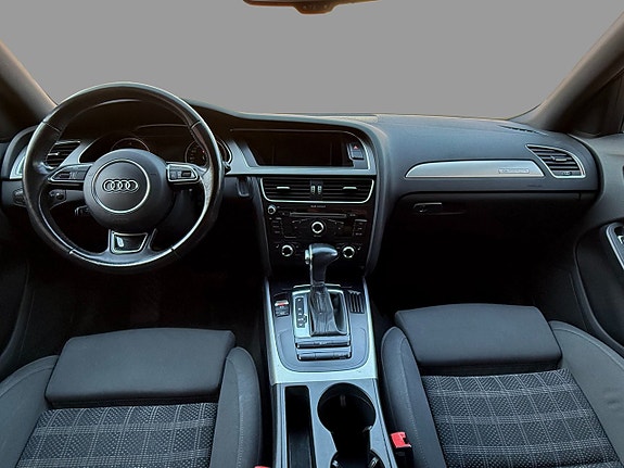 Audi A4 11 of 15