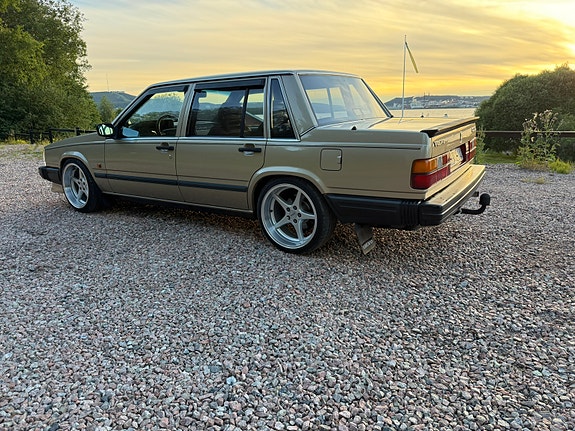 Volvo 740 6 of 6