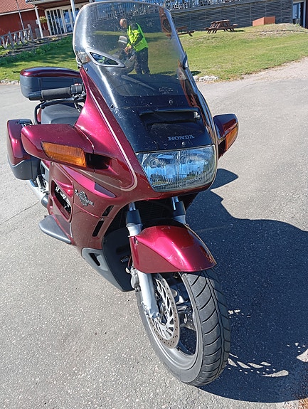 Honda ST1100 Pan-European 3 of 6
