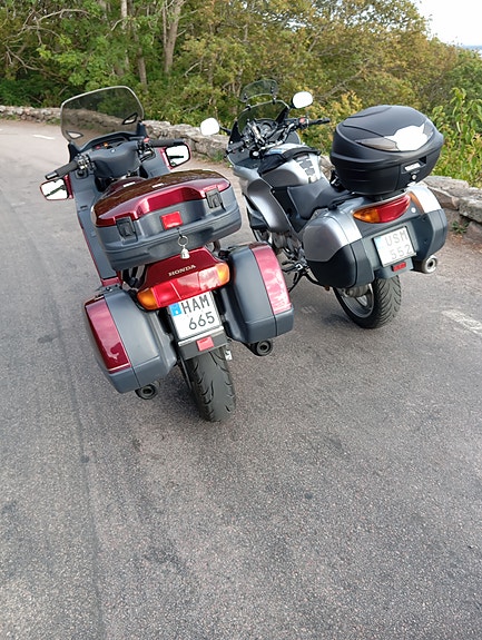 Honda ST1100 Pan-European 2 of 6
