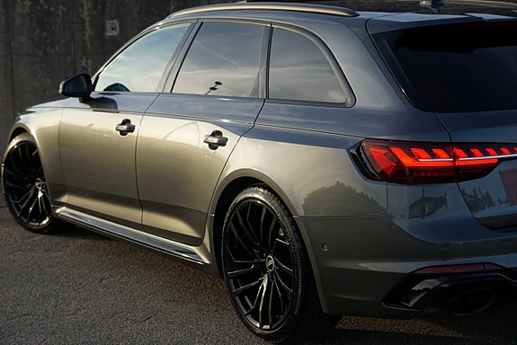 Audi RS4 6 of 30