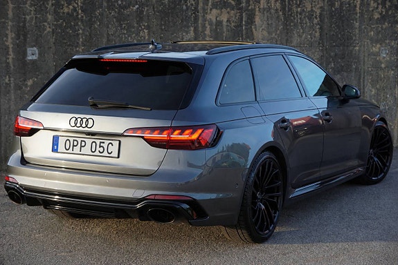 Audi RS4 9 of 30
