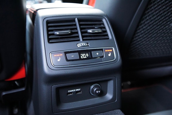 Audi RS4 13 of 30