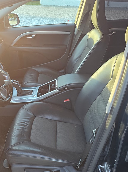 Volvo V70 5 of 7