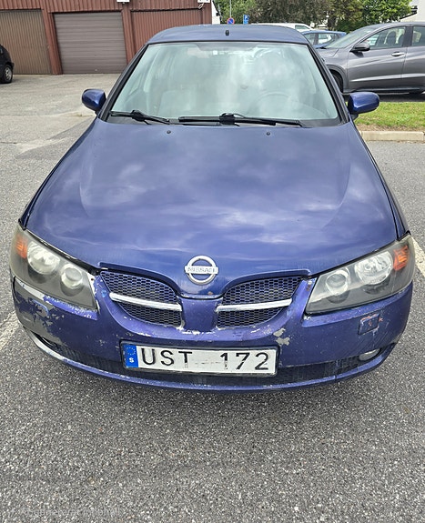Nissan Almera 9 of 9