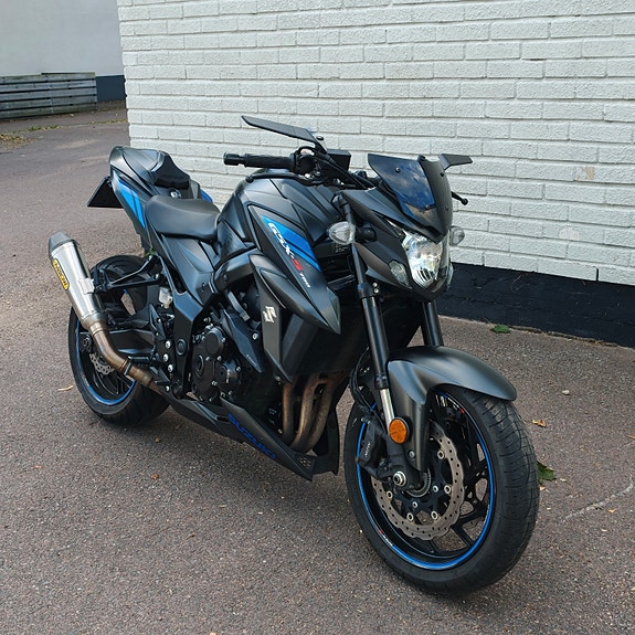 Suzuki GSX-S750 Arrow Edition 2 of 6