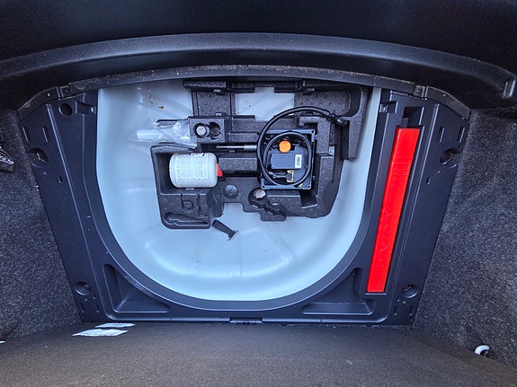 Volvo V40 14 of 18