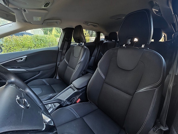 Volvo V40 5 of 18