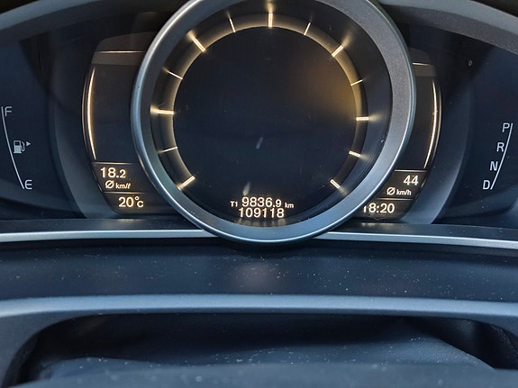 Volvo V40 13 of 18