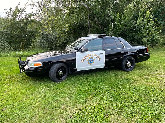 Ford Crown Victoria 6 of 7