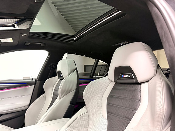 BMW M5 13 of 30