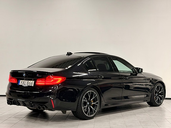 BMW M5 6 of 30