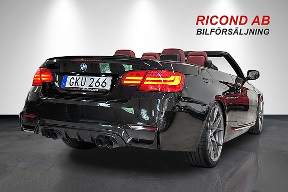 BMW 335i 9 of 23