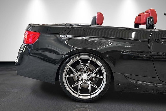BMW 335i 11 of 23