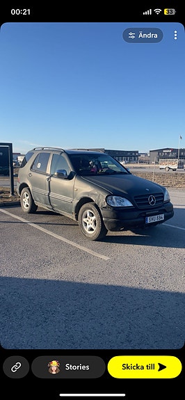 Mercedes-Benz ML320 2 of 8